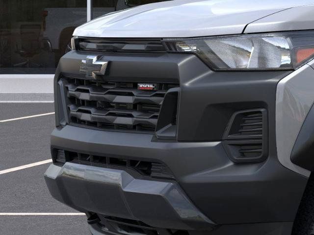 New 2025 Chevrolet Colorado Trail Boss w/ Midnight Edition AWD/4WD image 13
