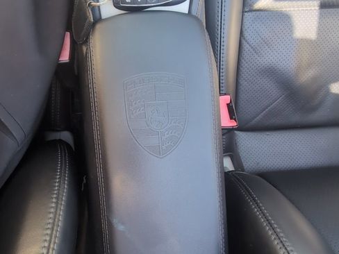 Used 2017 Porsche 718 Boxster S image 25