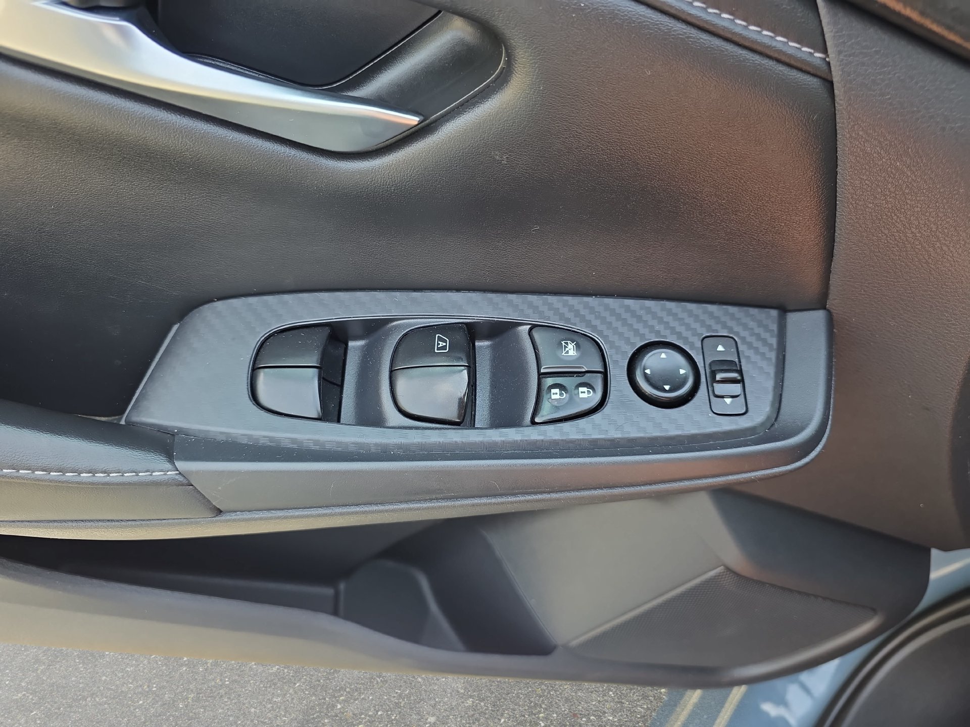 Used 2024 Nissan Sentra SV FWD image 26