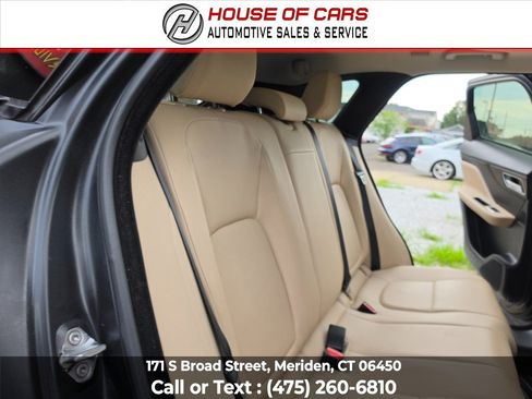 Used 2017 Jaguar F-PACE Premium AWD/4WD image 44