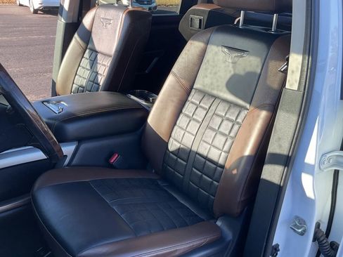 Used 2019 Nissan Titan Platinum Reserve w/ Platinum Utility Package image 28