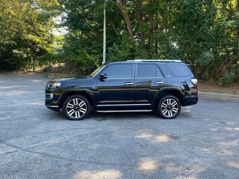Used 2016 Toyota 4Runner Limited AWD/4WD image 8