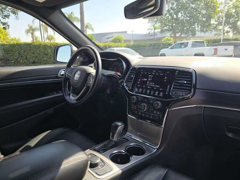 Used 2021 Jeep Grand Cherokee Limited AWD/4WD image 11