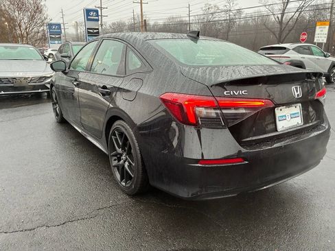 Used 2025 Honda Civic Sport image 5