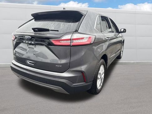 Used 2024 Ford Edge SEL image 9