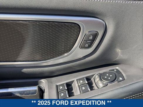 New 2025 Ford Expedition Platinum w/ Stealth Performance Package image 11