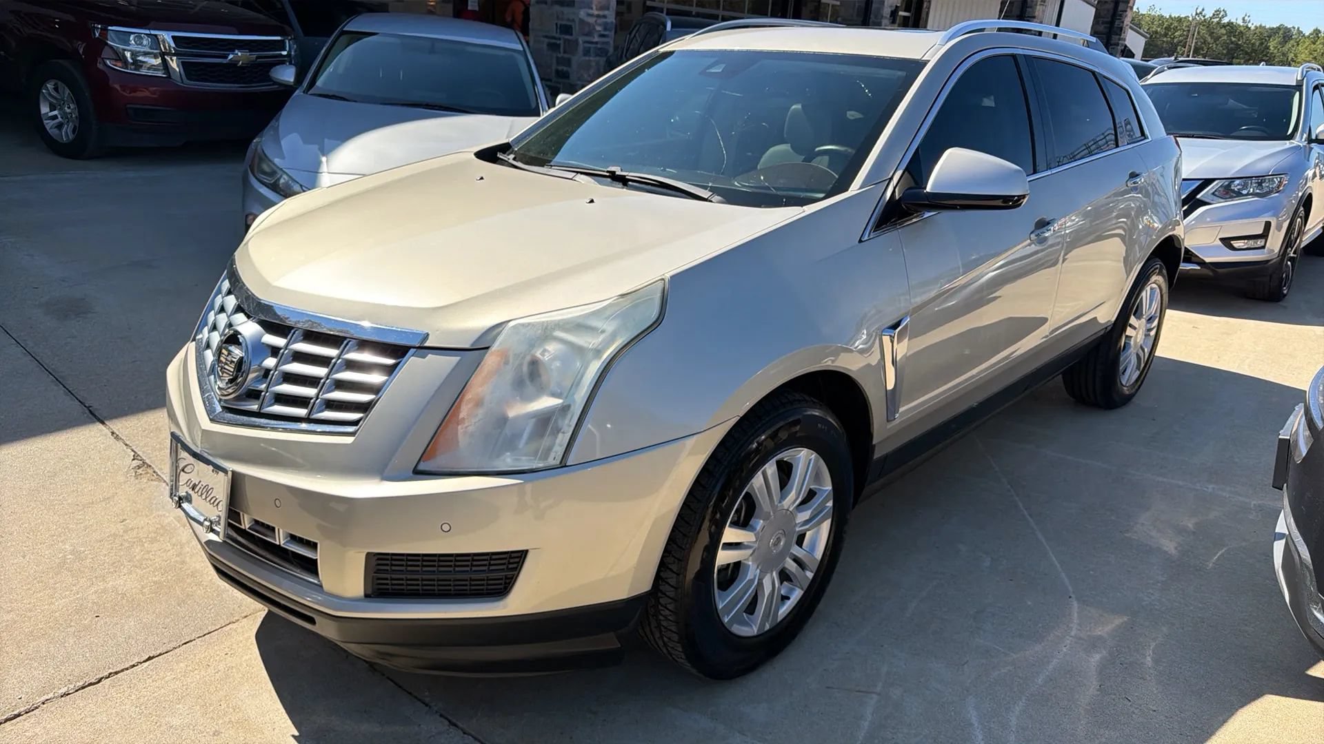 Used 2015 Cadillac SRX Luxury w/ Driver Awareness Package FWD image 1