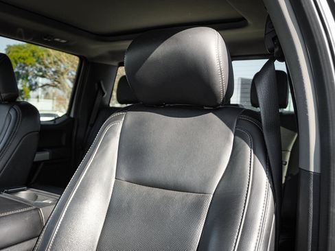 Used 2019 Ford F250 Lariat w/ Lariat Ultimate Package image 17