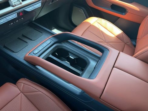 New 2027 Kia Telluride SX w/ Towing Package FWD image 20