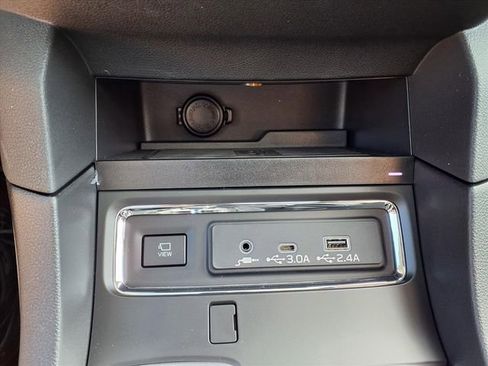 New 2026 Subaru Ascent Limited image 17