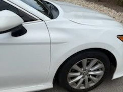 Used 2020 Toyota Camry LE FWD image 7