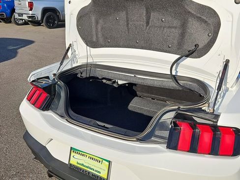 Used 2024 Ford Mustang Convertible image 7