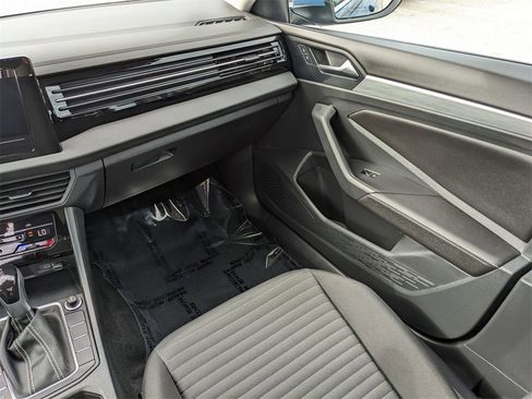 Certified 2025 Volkswagen Jetta S image 14