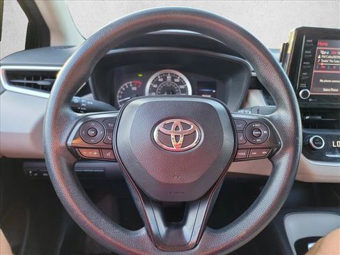 Used 2022 Toyota Corolla LE w/ LE Convenience Package FWD image 15