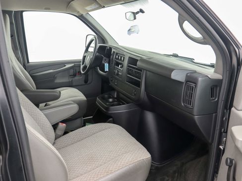 Used 2013 Chevrolet Express 2500 LS image 17