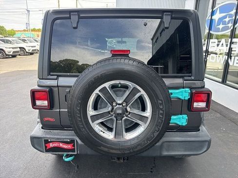 Used 2018 Jeep Wrangler Unlimited Sport S AWD/4WD image 4