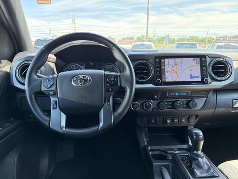 Used 2023 Toyota Tacoma TRD Off-Road AWD/4WD image 12