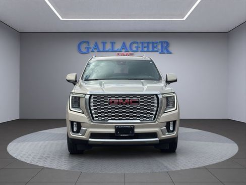 Used 2024 GMC Yukon XL Denali image 12