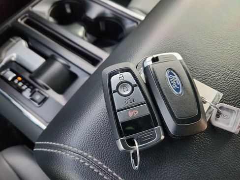 Used 2025 Ford F150 Lightning Flash image 51