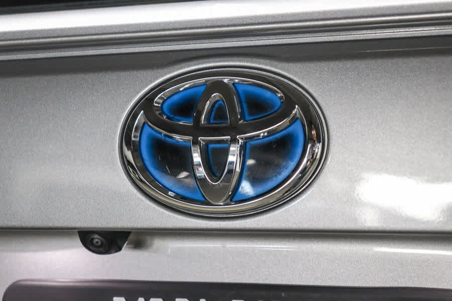 Used 2021 Toyota RAV4 XSE w/ Weather Package AWD/4WD image 8
