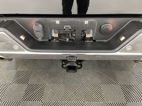 Used 2021 Chevrolet Silverado 1500 LTZ image 7