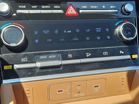 New 2026 Hyundai Santa Fe Calligraphy AWD/4WD image 10