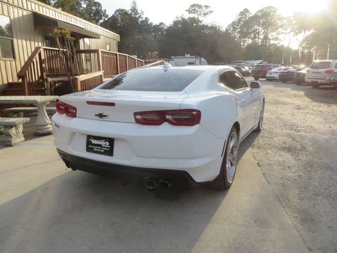Used 2021 Chevrolet Camaro LT image 6