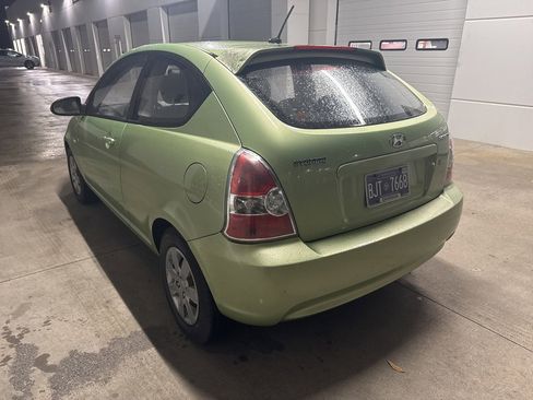 Used 2009 Hyundai Accent GS w/ Premium Pkg 3 image 3
