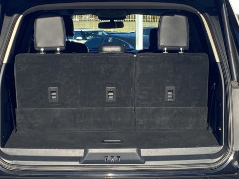 Used 2024 Ford Expedition XLT image 14