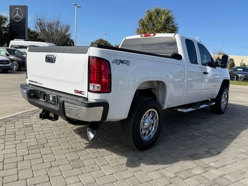 Used 2011 GMC Sierra 2500 SLE image 8