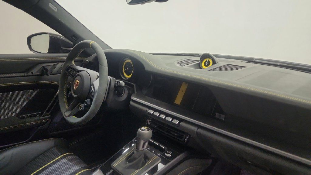 Used 2025 Porsche 911 GT3 RS RWD image 50