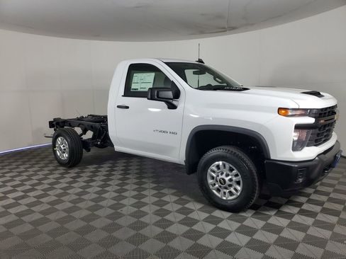 New 2026 Chevrolet Silverado 2500 W/T image 3