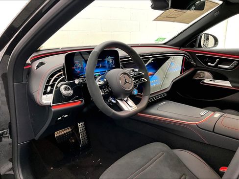 Used 2026 Mercedes-Benz E 53 AMG e 4MATIC Sedan image 6
