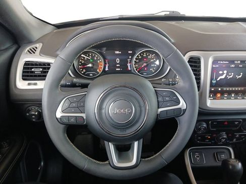 Used 2021 Jeep Compass Latitude w/ Sun and Sound Group FWD image 17