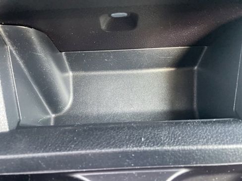 Used 2018 Toyota Tacoma TRD Sport image 31