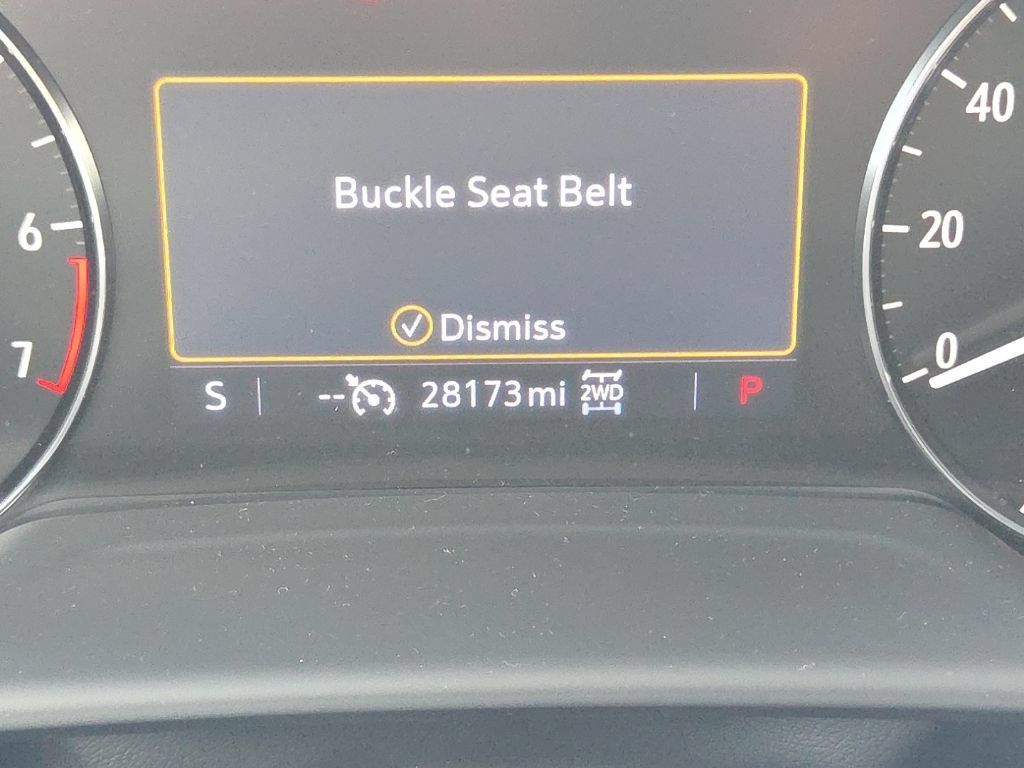 Used 2023 Buick Envision Preferred AWD/4WD image 35