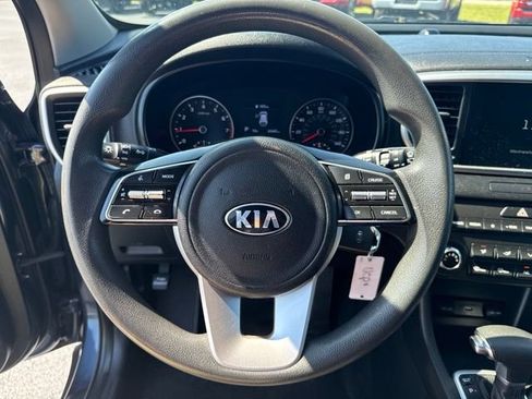 Used 2022 Kia Sportage LX FWD image 18