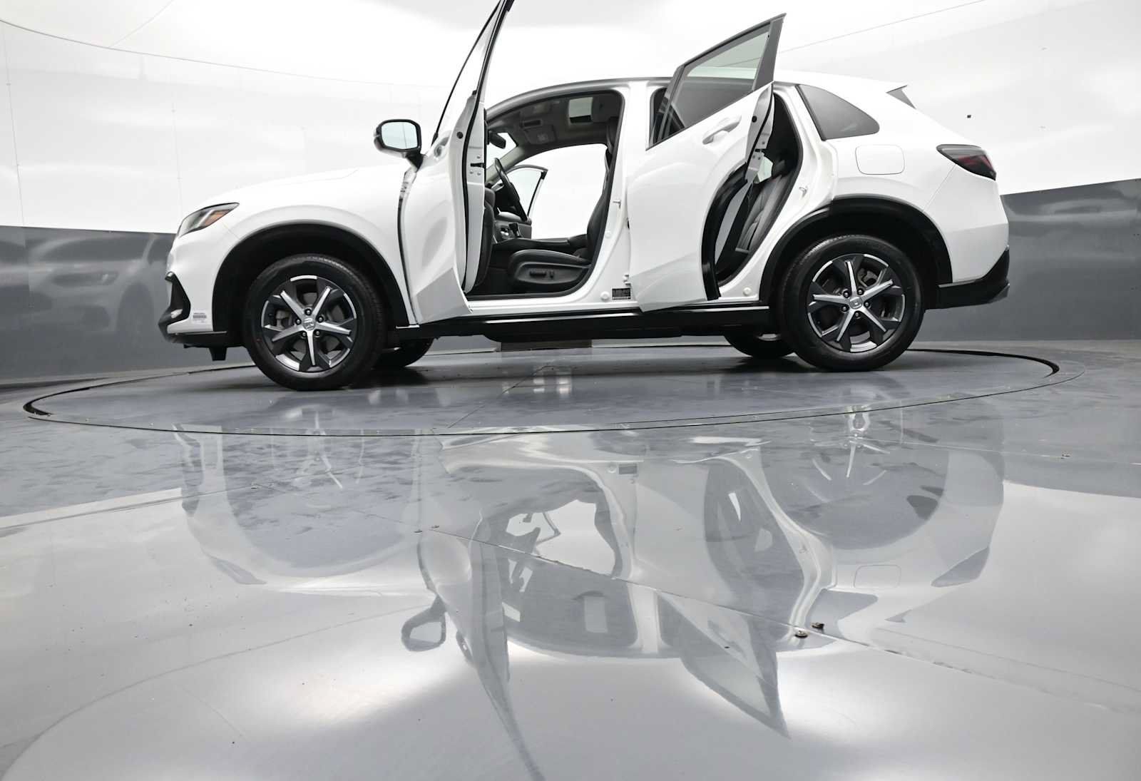 Certified 2023 Honda HR-V EX-L image 46