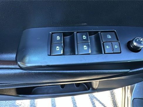 Used 2017 Toyota Highlander Limited image 28