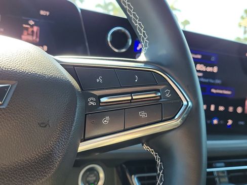 Used 2024 Chevrolet Traverse LT image 34