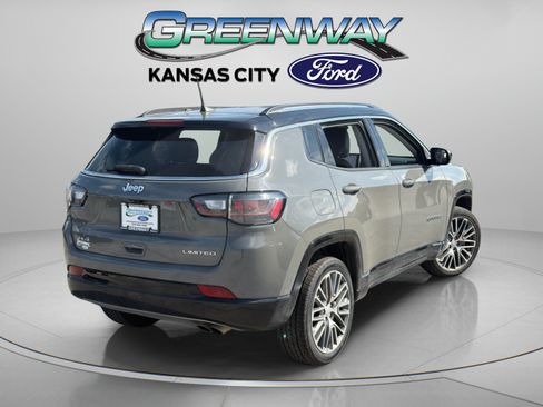 Used 2022 Jeep Compass Limited w/ Elite Group AWD/4WD image 7