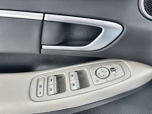 Certified 2025 Hyundai Sonata SEL FWD image 15