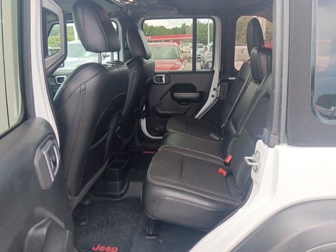 Used 2020 Jeep Wrangler Unlimited Sport AWD/4WD image 15