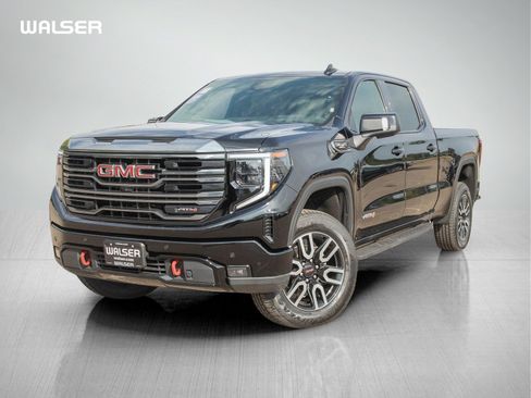 Used 2024 GMC Sierra 1500 AT4 w/ Technology Package AWD/4WD image 1