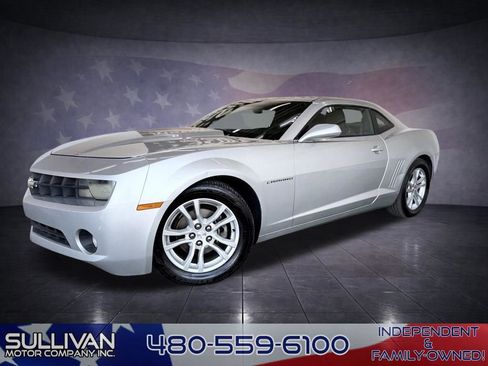 Used 2013 Chevrolet Camaro LT image 1