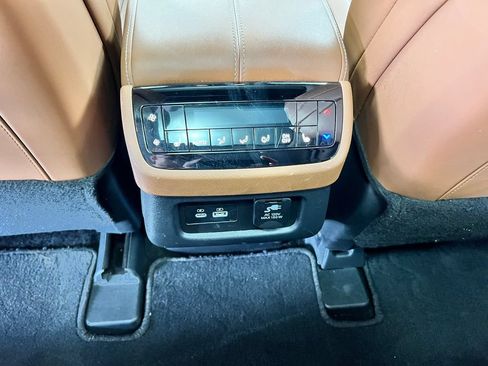 Used 2025 INFINITI QX60 Sensory w/ Vision Package AWD/4WD image 22
