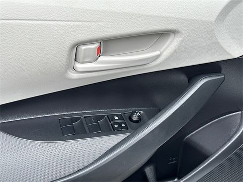 Certified 2025 Toyota Corolla LE image 16