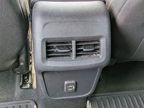 Used 2022 Chevrolet Equinox LT AWD/4WD image 29