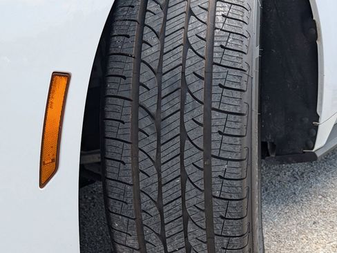 Certified 2024 Ford Mustang Coupe image 10