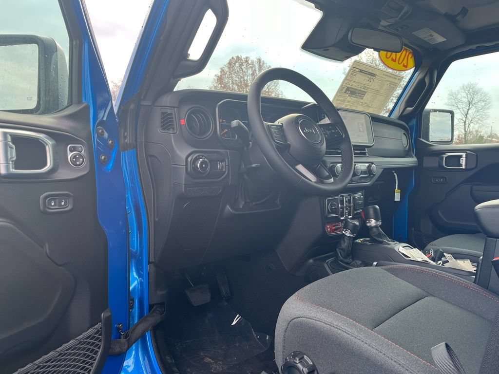 New 2026 Jeep Wrangler Unlimited Rubicon AWD/4WD image 10